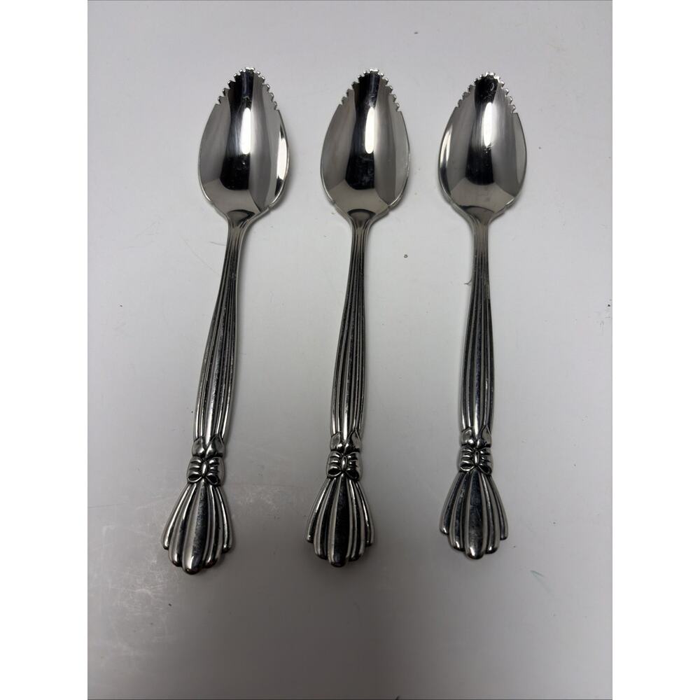 3 Oneida Deluxe ALEXIS Grapefruit Spoon Stainless USA Flatware HTF Used
